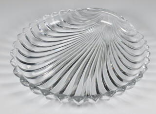 A Studio clear glass shell shaped dish 26cm 