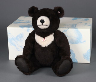 A Steiff limited edition teddy bear Moon Ted no. 795 of 1500, 60cm, boxed and with certificate 