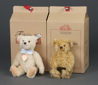 A Steiff limited edition teddy bear 1953, white,  no.1586 of 5000 25cm, an Exhibition bear 2004 no.846 of 1500 20cm, both boxed and with certificates 