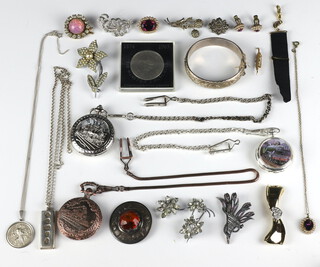 A vintage marcasite brooch and minor costume jewellery and watches