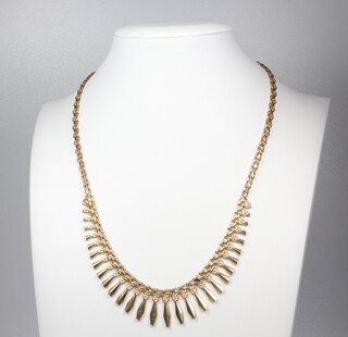 A yellow metal 14k tapered necklace 11.7 grams, 43cm 