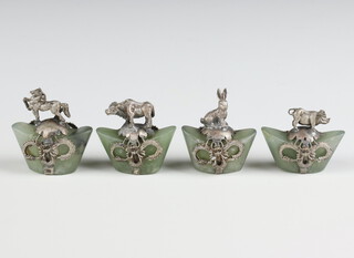 Four Chinese hardstone and white metal figures of animals 2cm 