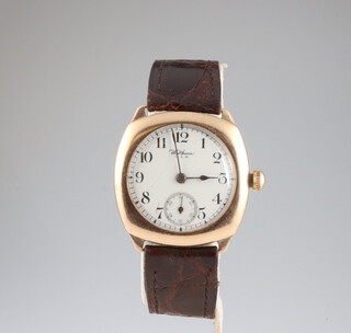 A 9ct yellow gold Art Deco wristwatch the dial inscribed Waltham USA with seconds at 6 o'clock, contained in a 32mm case 