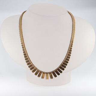 A 9ct yellow gold flat link tapered necklace 21.3 grams 40cm 