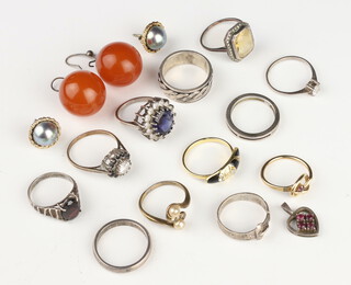 A silver dress ring, size M, 11 others, 2 pairs of ear studs, a pendant, a pair of hardstone earrings a stud and 3 coins
