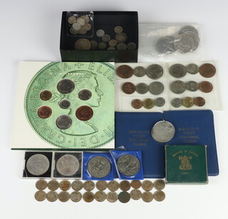 A coin set 1967 and 1995 together with minor commemorative coins and crowns  