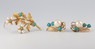 A 9ct seed pearl and turquoise floral brooch together with a pair of similar yellow metal ear studs, 8.2 grams 