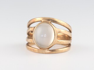A 9ct yellow gold cabochon cut moonstone ring, size L, 5.2 grams 