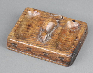 Robert "Mouseman" Thompson of Kilburn, a rectangular carved oak twin division pin tray/pipe rest, with carved mouse to the centre, 3cm h x 13cm w x 9.5cm d 
