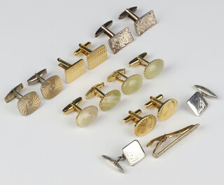 A pair of 1970's silver cufflinks and 6 other pairs 