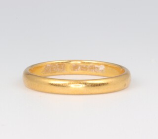 A 22ct yellow gold wedding band size L 1/2, 2.7 grams 