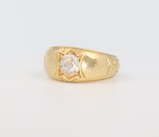 A gentleman's yellow metal 18ct mine cut diamond ring approx. 0.75ct, size L 1/2, 9.49 grams 