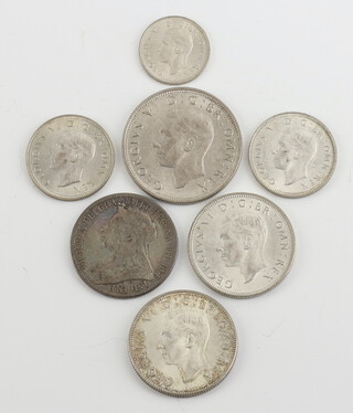 A 1946 half crown and minor pre-1947 coinages, 62.1 grams 