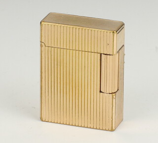 A lady's gold plated Dupont cigarette light 