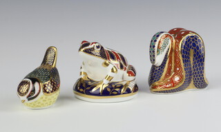 Three Royal Crown Derby Imari pattern paperweights - cobra LVII (second) 8cm, toad 8cm (no stopper) LV and wren LVII 6.5cm (no stopper) 