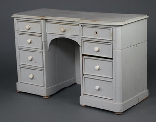 A Victorian style blue painted pine breakfront dressing table fitted 1 long and 8 short drawers 80cm h x 122cm w x 49cm d  (1 handle missing) 