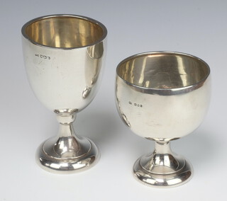 A silver goblet London 1923 by Garrards together with 1 other silver goblet Sheffield 1934 by Walker and Hall, 343 grams 