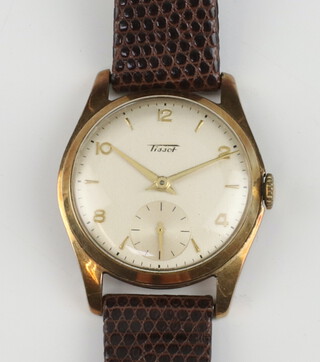 A gentleman's Tissot wristwatch contained in a 9ct gold case, with original box 