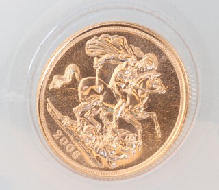 A 2006 sovereign in plastic case 