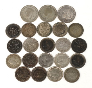 A quantity of pre-1947 silver sixpences, 34 grams 