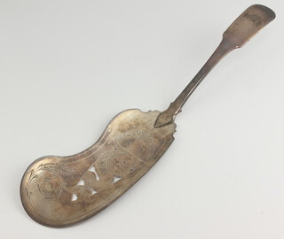 A Georgian Scots silver fiddle patterned fish slice Edinburgh 1807 by Robert Gray and Son, 123 grams 