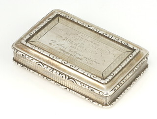 A Victorian rectangular silver snuff box with presentation inscription "Presented to Mr John Leech by a few of his friends as a mark of their esteem, London October 1840", Birmingham 1839, maker Francis Clark, 136 grams, 8cm 