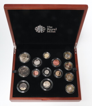 A 2015 Royal Mint premium proof coin set no.2147/5000, cased