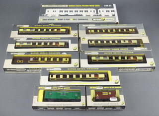 Wren Railways, a collection of OO/HO gauge model railway coaches, cars, passenger wagons and rolling stocks to include The Brighton Bell twin pack W3004/5 and W3006/7 2 car set, W6000 pullman car brake, W6001 pullman car second class, W6012A pullman first class Cecilia, W6002 pullman car first class, W6002A pullman first class brown, W5007 banana van geest, W6002/H Pullman first class Hazel, W4323 utility van Southern Railway and W6112 pullman first class Pegasus 
