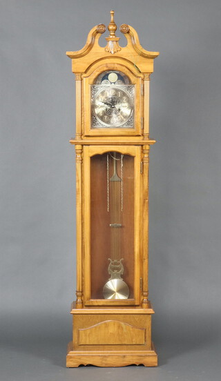 A reproduction 31 day striking longcase clock, complete with pendulum and weights, contained in a light mahogany case 97cm h x 47cm w x 22cm d  