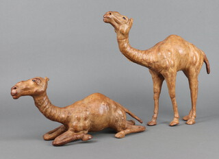 Two leather models of dromedaries 37cm h and 20cm 