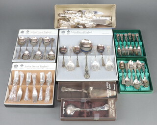 A quality of silver plated Kings Pattern cutlery, boxed 