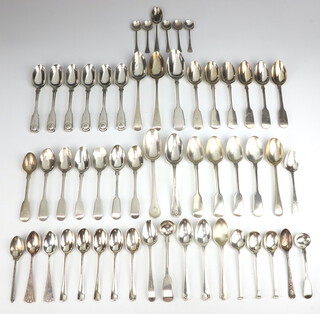 A quantity of silver tea, coffee and mustard spoons, 1082 grams, mixed dates and makers 