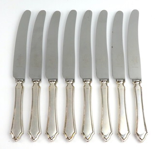 Eight silver handled dinner knives Sheffield 1961 