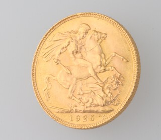 A George V sovereign, 1925