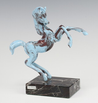 Istvan Komaromy, a glass lamp work sculpture of a rearing horse on a marble base, with original label 18cm 