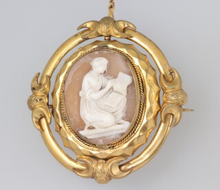 A Victorian gilt metal mounted swivel cameo brooch 55mm x 50mm 