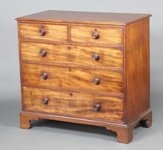 A Victorian mahogany chest of 2 short and 3 long drawers with turned handles, raised on bracket feet 104cm h x 109cm w x 57cm d 