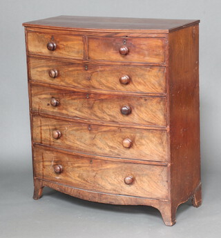 A Victorian mahogany bow front chest of 2 short and 4 long drawers, raised on bracket feet 120cm h x 105cm w x 52cm d 