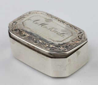 A George III silver octagonal patch box Birmingham 1802, maker William Pugh, 3cm 