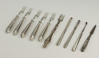 Five silver handled pastry forks Sheffield 1918 and 5 other silver handled items 