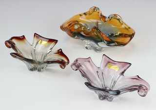 A Murano glass dish 20cm, ditto 19cm and another 18cm