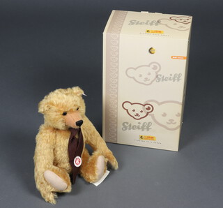 A Steiff 2008 limited edition bear no.2574/3000, complete with certificate and boxed 