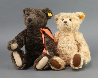 A Steiff brown teddybear 654435 34cm together with 1 other 660344 30cm 