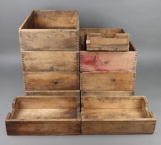 Ten small rectangular wooden trays, various sizes 