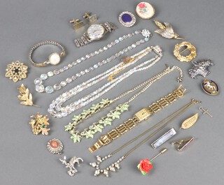 Minor vintage costume jewellery and watches