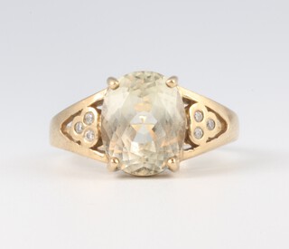 A 9ct yellow gold paste set dress ring, 4.1 grams, size N 