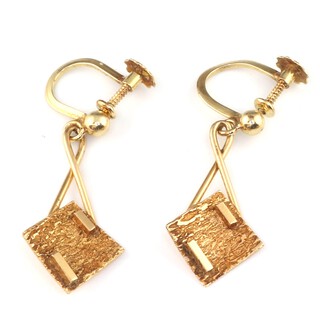 A pair of yellow gold stamped 585 earrings, 2.9 grams 