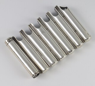 An Edwardian silver articulated cigarette holder 6.5cm, 60 grams 