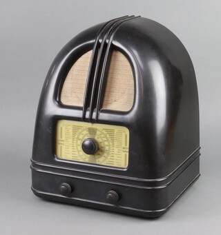 A Philco 444 "Peoples Set Radio" 1936 contained in an arched black Bakelite case 39cm x 33cm x 24cm 