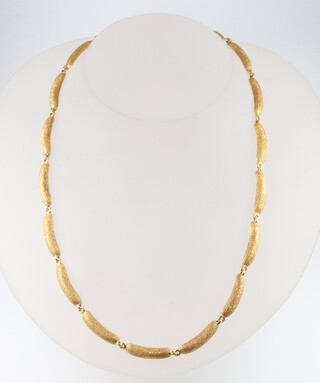 An 18ct yellow gold 18 plaque necklace with brushed decoration, 40cm, 32.2 grams 